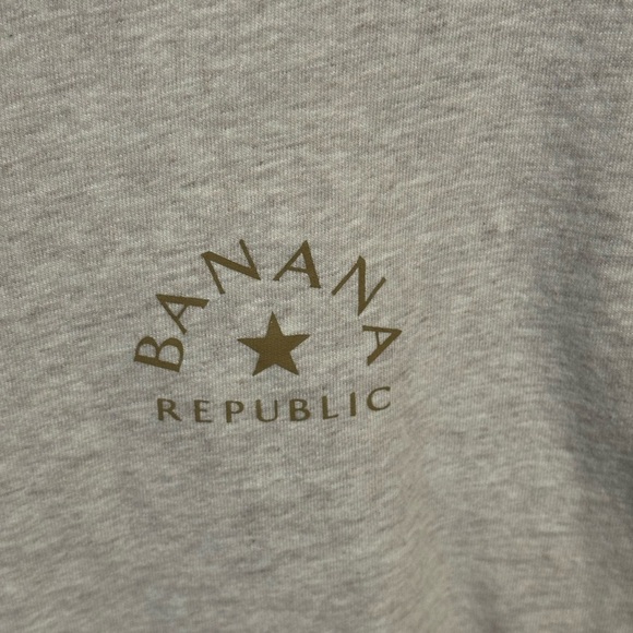 Banana Republic factory Long Sleeve Tshirt Size Medium EUC - Picture 2 of 5